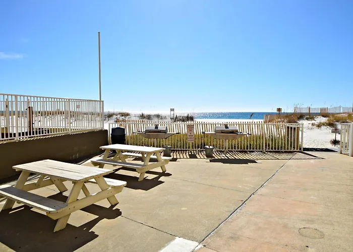 Gulf House * Gulf Shores